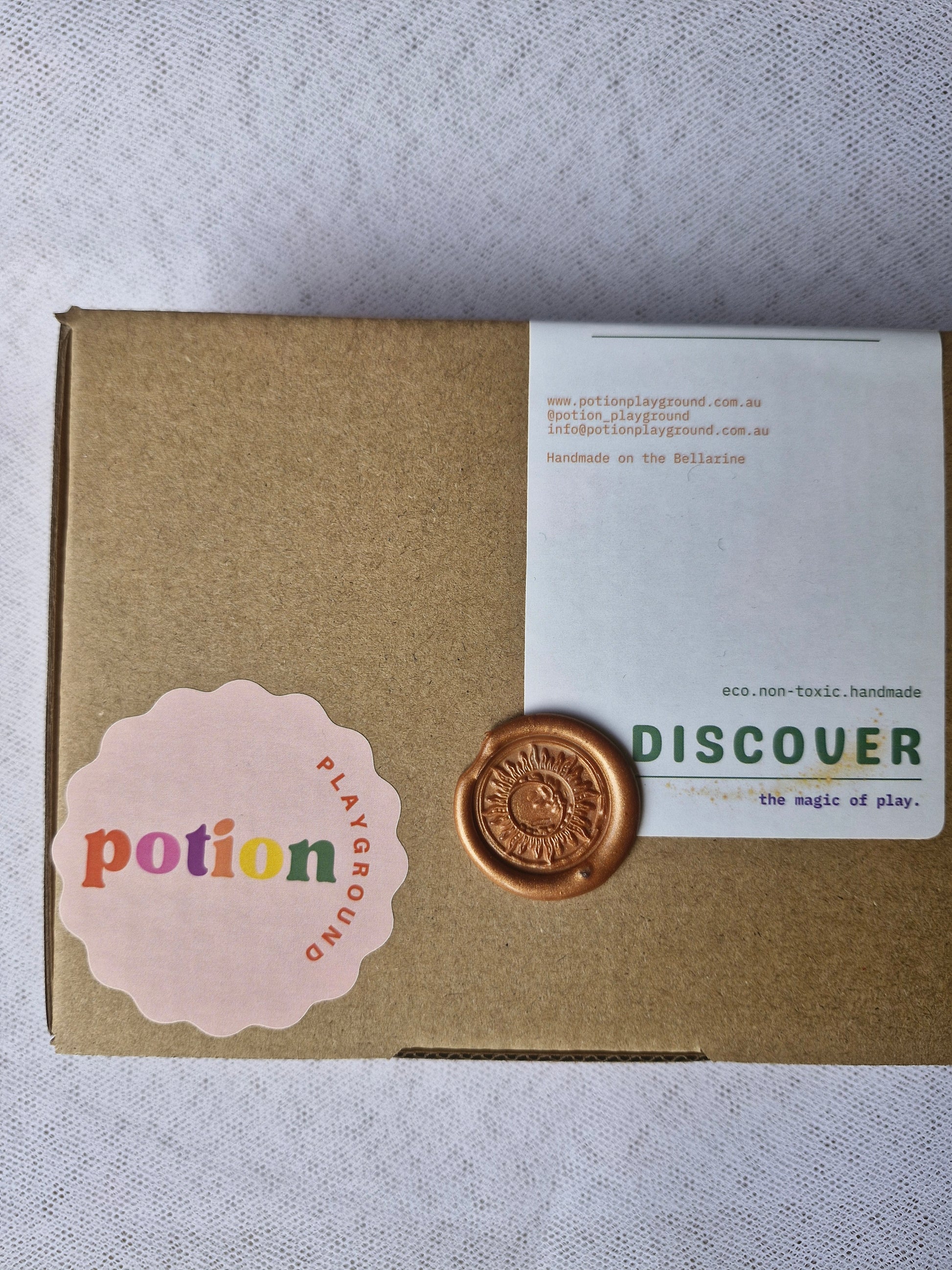 outside of the pirate play potion kit box