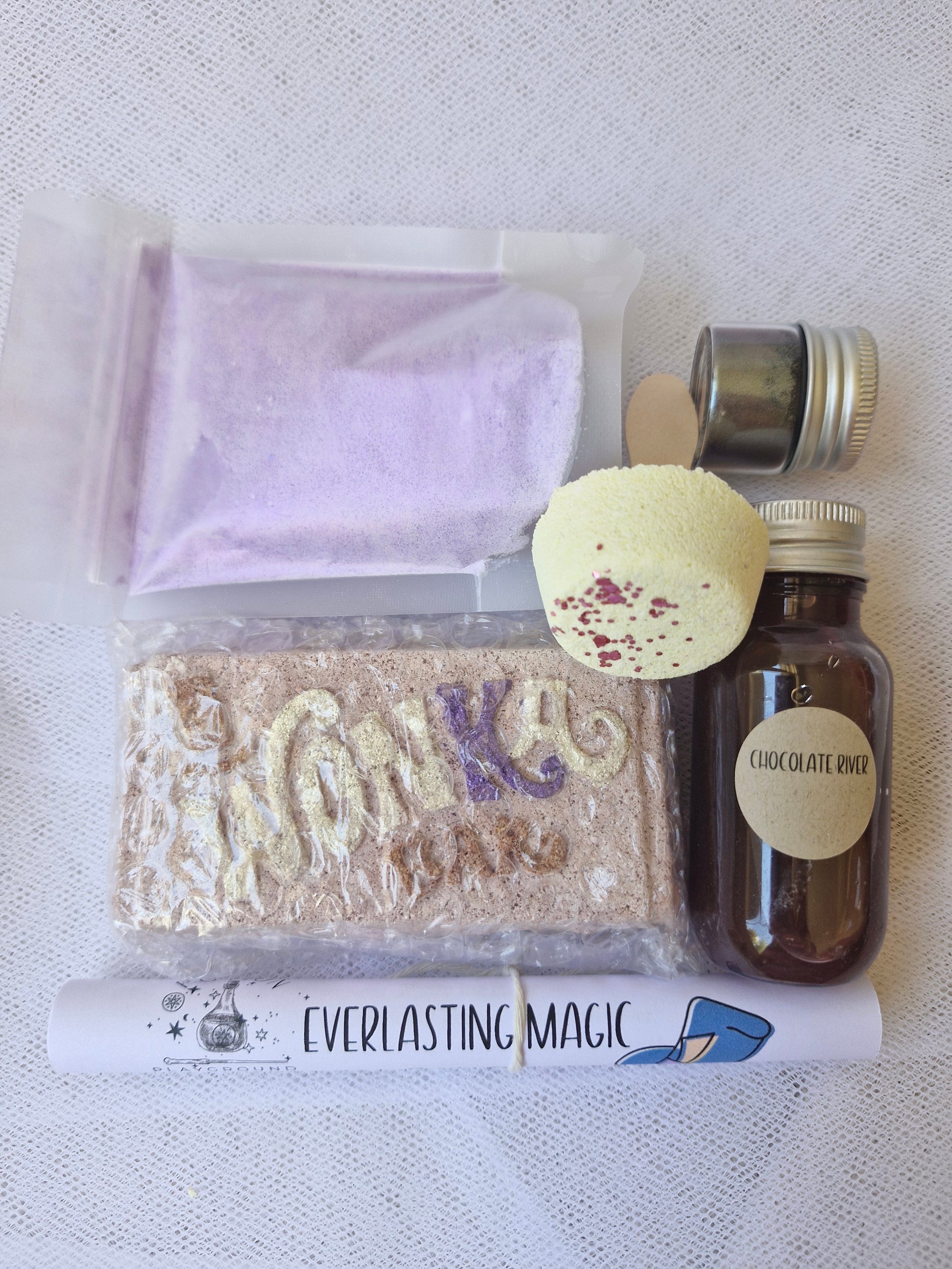 inside of childs wonka potion kit